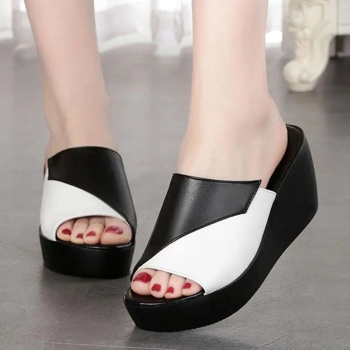 Noir White Lift Wedges