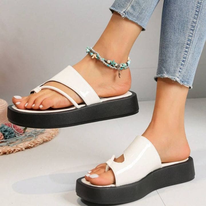 Monochrome Solid Sliders Flipflops